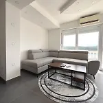 Guest house Mesic